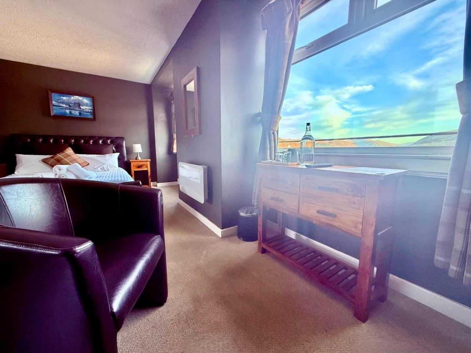 Argyll Hotel Ullapool Extérieur photo